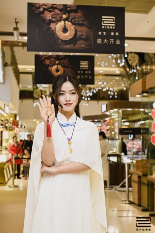 头像森系女生唯美图片(优选24张)